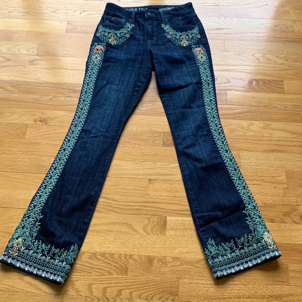NWOT Laurie Felt Embroidered Boot Cut Jeans